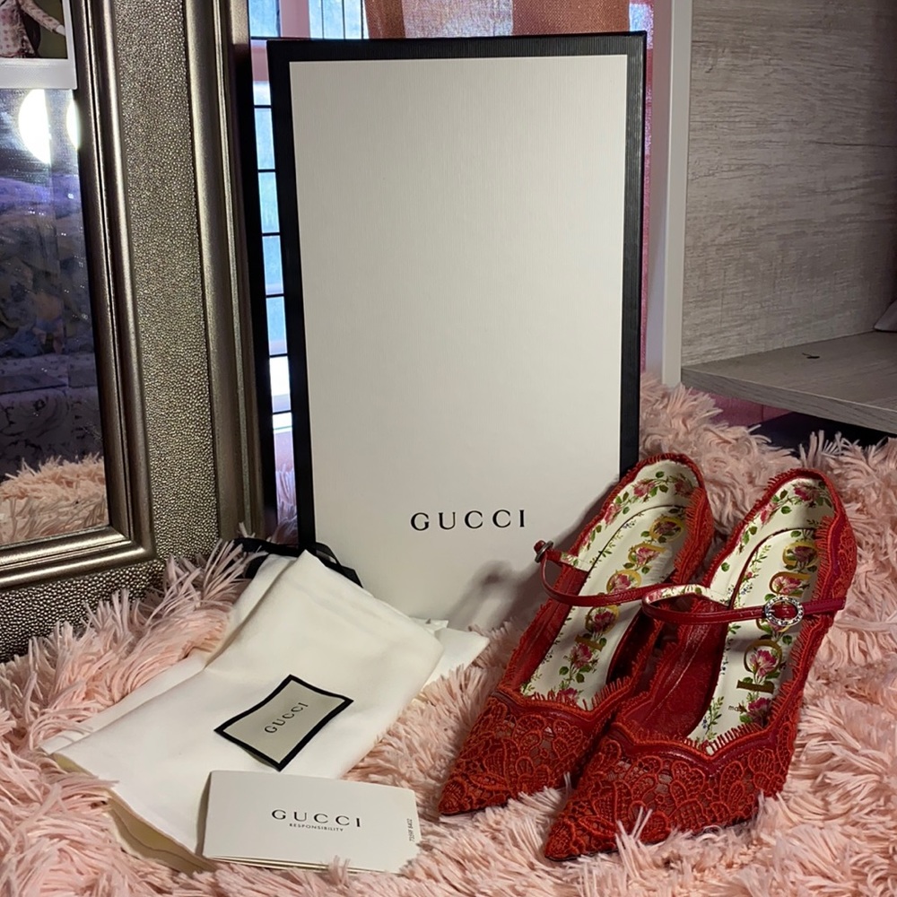 Gucci Virginia Red Lace Pump